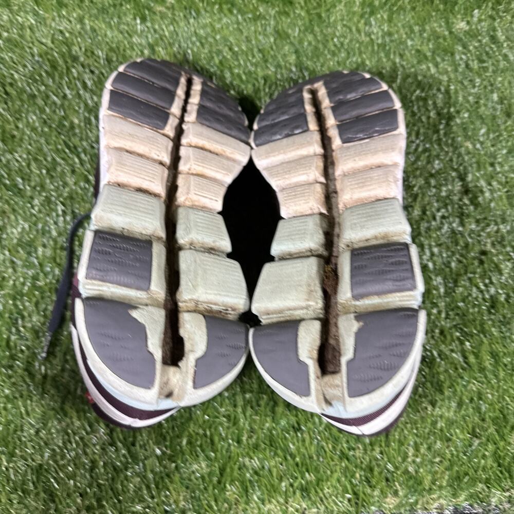 On Cloudflow Mulberry Mineral Speedboard Running - Women's Size 9 (35.99232) - Picture 9 of 10